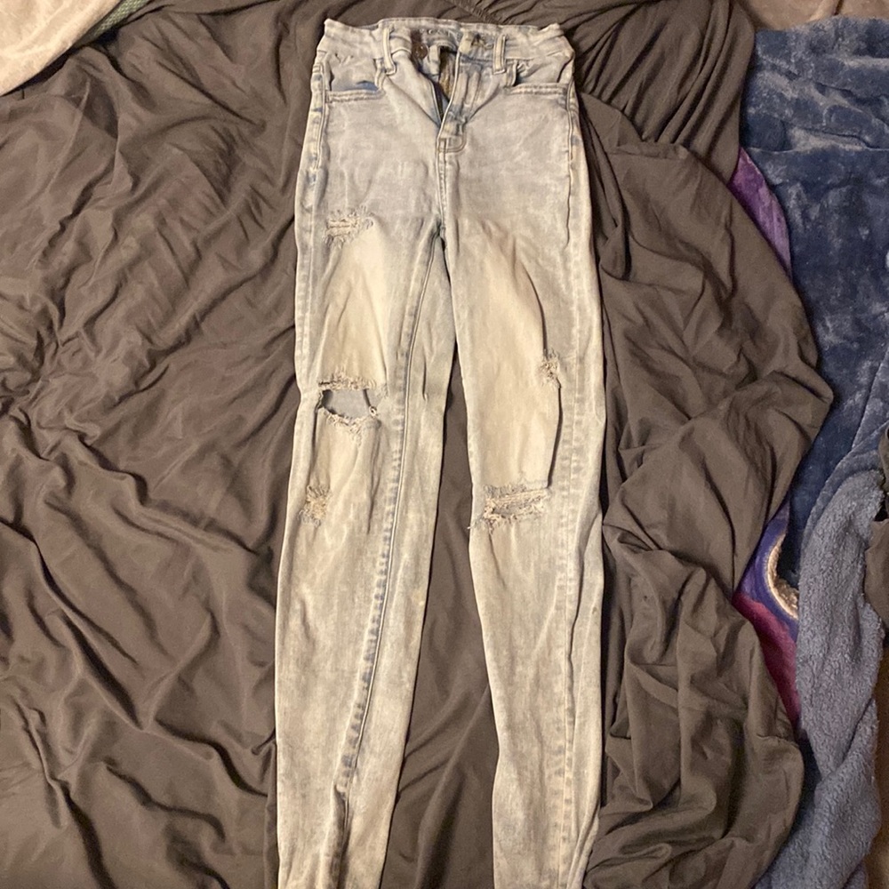 Light wash jeans